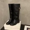 Hebilla de cinturón estilo coreano Chuyuji, botas altas de jinete para mujer, otoño e invierno 2026, botas largas negras de punta redonda adelgazantes, estilo motociclista