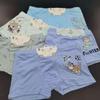 Roupa interior infantil Algodão Roupa interior feminina Boxer de algodão Meninas 'Quatro cantos estudantes Calças de desenho animado para meninas de tamanho médio e grande