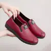 Couro macio fundo macio sapatos de mãe planos resistentes ao desgaste à prova d'água laço sapatos de trabalho grupo de compra de microempresa ao vivo uma geração de cabelo
