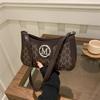 2026 Novo Estilo Inspirado em Chanel com Letras de Alta Qualidade Vintage Tendência Versátil Bolsa de Ombro Transversal Feminina Bolsa Feminina com Design Único