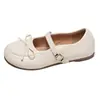 Sapatos Mary Jane Doces com Laço Femininos 2026 Outono Novo Versátil Plano Tira Única Estilo Acadêmico Sapatos Pequenos de Couro
