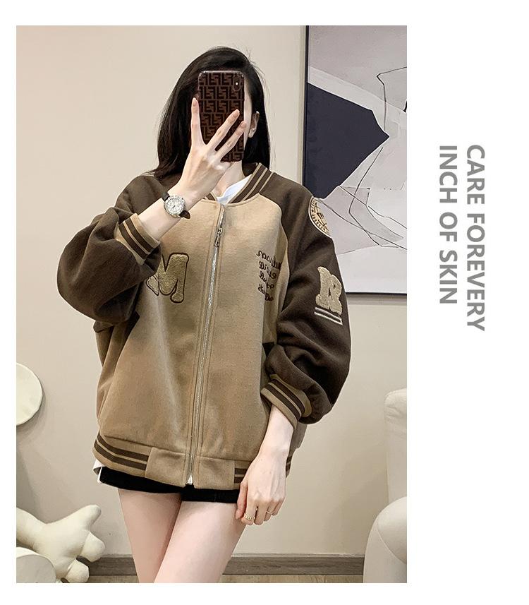 跨境淘货源分销2023秋冬季新款街头潮流减龄小个子爆款欧货网红款运动毛呢外套棒球服休闲运动气质休闲时尚流行新款秋冬装秋冬装女装时尚毛呢外套棒球服毛呢外套棒球服女装秋冬季毛呢外套棒球服女毛呢外套棒球服女女士运动服女装毛呢外套棒球服休闲毛呢外套棒球服秋冬季毛呢外套棒球服女装时尚毛呢外套棒球服盐系休闲毛呢外套棒球服女装2023百搭设计感小众洋气欧货阿里国际站跨境采购Cross-border, shopping source, distribution, 2023 autumn and winter new, street trends, age reduction, small, explosive, European goods, network red, sports woolen coat, baseball clothes, casual sports, temperament leisure, fashion popular, new autumn and winter wear, autumn and winter wear women's clothing, woolen coat, baseball clothes, women's autumn and winter, woolen coat, baseball clothes, Woolen coat baseball wear women, women's sportswear, women's woolen coat baseball wear, casual woolen coat baseball wear autumn and winter, women's fashion, salt department, casual woolen coat baseball wear women's wear, 2023 all match design sense, niche fashion, Ali International Station, cross-border procurement