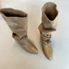 2026 Nuevo Modelo Botas Retro Estilo Páramo de Caña Ancha Fruncidas con Aumento Interno de Altura y Correas, Botas Vaqueras Adelgazantes para Mujer