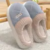 Chinelos de algodão para uso interno e externo, design simples, coleção de outono e inverno para mulheres, sola macia, espessados para aquecimento e com características antiderrapantes