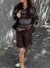 Suéter de malha escovada com gola polo, colorblock listrado, em lã e cashmere, cor Melard, corte solto, top emagrecedor