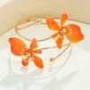 Conjunto de joias para mãos: pulseira, brincos, anel e colar com pingente de flores em camadas, com efeito de gotejamento de óleo, unindo as fronteiras europeia e americana.