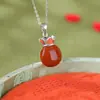 Yuebao Joyería Ágata Rojo del Sur Plata de Ley S925 Chapado en Oro Pequeño Patrón de Bolsa de la Suerte Nuevo Estilo Chino Exquisito Colgante para Suéter de Invierno