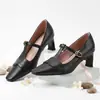 Zapatos nuevos para mujer de color liso, punta fina, talla grande, antideslizantes, suela blanda, corte bajo, con hebilla, aptos para todas las estaciones, tacón grueso, transfronterizos