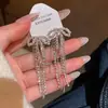 Pendientes Largos con Borlas de Lujo Ligero de Nicho de Alta Gama para Mujer, Uso Bidireccional, Exquisitos Aretes de Mariposa Incrustados con Diamantes, Pendientes de Moda