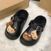 Bonitas pantuflas cerradas de medio pie decorativas de gatito de dibujos animados, nuevo modelo otoño e invierno 2026, antideslizantes, forradas de felpa, cómodas pantuflas de algodón para el hogar