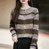 Cardigan de Tricô Gola Redonda com Listras Coloridas de Lã de Seda Novo Outono/Inverno 2026 Manga Longa Feminino Top Solto Peça de Roupa para Usar por Cima