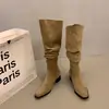 Botas de moda de caña alta, estilo francés retro de punta cuadrada, botas plisadas adelgazantes para mujer, otoño e invierno 2026