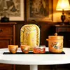 Museu do Palácio Cultural e Criativo Esmalte Colorido Conjunto de Chá de Viagem Argila Duan Dourada Copo de Preparo Rápido Um Bule Três Copos Brinde Souvenir de Negócios