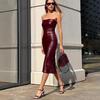 Vestido sexy sin tirantes de otoño e invierno 2024 para mujer europea y americana transfronteriza, de cuero PU, color sólido, elegante, falda dividida, corte entallado