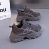 Sapatos femininos retrô, dad shoes, coleção de outono 2026, aumentam a altura, respiráveis, tênis casuais, atacado e dropshipping, AK605