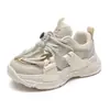 Nuevos Zapatos Deportivos de Malla para Niños Transpirables de Malla Simple Zapatos para Correr Zapatos de Papá para Niños Zapatos Pequeños y Medianos para Niños Zapatos para Niñas Zapatos Blancos