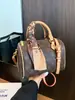 2026 Nueva Bolsa Boston de Lona Estampada Colorida de Gama Alta, Bolso Cruzado Versátil de Lujo Ligero a la Moda para Mujer