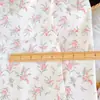 100% algodón, tela de impresión digital de 40 hilos, estampado floral rosa estilo coreano, ropa de moda para mujer y niño, delicados accesorios para el cabello y bolsos