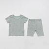 Ropa Estilo Coreano para Bebés y Niños Pequeños, Pantalones Frescos de Cinco Cuartos, Conjunto de Ropa de Casa de Manga Corta, Conjunto de Dos Piezas Transpirable con Dibujos para Bebé de Verano