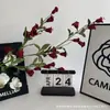 Flores Artificiales Serie Roja para Bodas, Banquetes de Boda, Banquetes de Compromiso, Decoración de Habitaciones de Boda, Flores Falsas para Decoración del Hogar, Colores de Otoño, Venta al por Mayor desde el Fabricante