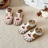 Zapatos de Verano para Niños con Suelas Suaves, Lindos y Versátiles, Sandalias Nuevas para Niñas, Zapatos de Playa Transpirables para Niños, Zapatos Pequeños Calados para Niños con Puntera Cerrada