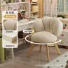 Taburete de maquillaje estilo crema para uso doméstico, silla de tocador para dormitorio de niñas, silla de ocio estable y sin tambaleos para apartamentos de alquiler, silla simple con forma de pétalo