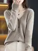 Atacado Transfronteiriço Malha Nova Estilo Primavera e Outono Cardigã Gola V Feminino Estilo Coreano Cor Sólida Solto Curto Outerwear Jaqueta Pequena