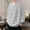Moderna y elegante, esta camiseta de rayas de manga larga para hombres y mujeres es perfecta para otoño e invierno.. Es cómodo, casual e ideal para el uso diario