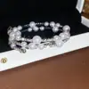 Pulsera de perlas con cuentas y adornos de diamantes ultrabrillantes estilo minimalista europeo y americano, pulsera estilo corte vintage, joyería de lujo ligero de alta gama para mujer