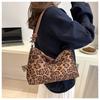 Bolso sobaquero de leopardo popular de este año para mujer 2024 nuevo otoño bolso bandolera versátil bolso tote de hombro para ir al trabajo