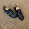 Versão em pele de ovelha~Mocassins britânicos com velcro para mulheres, nova coleção outono 2026, sapatos retrô para o dia a dia, sapatilhas de sola macia