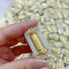 Pingente Tubo da Fortuna de Jade com Incrustação de Ouro, Jade Branco e Jade Preto de Imitação, Pingente Cem Bênçãos para Homens e Mulheres, Suprimento para Transmissões ao Vivo Kuaishou e Douyin