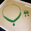 ¡Precioso y deslumbrante! Collar con colgante de flor de circón y gota de agua, cadena para la clavícula estilo corte vintage, joyería de lujo ligero y sensación de alta gama