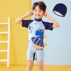 Traje de baño de una pieza de dibujos animados para niños, traje de baño de shorts de manga corta para niños pequeños, traje de baño conservador para bebés niños, moderno