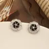 Brincos de Flor Camélia Perfumada Estilo Francês com Microincrustação Total de Diamantes Brilhantes Brincos Elegantes com Pino de Prata 925 Brincos Exquisitos para Mulheres
