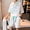 Traje Casual para Homens, Marca Tendência de Verão, Conjunto de Duas Peças de Alta Qualidade, Camisa de Manga Curta Solta Fresca e Estilosa Combinada com Bermuda de Cinco Quartos