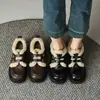 2024 Novos Sapatos de Couro Pequenos Femininos de Inverno Forrados com Lã Quentes Retrô Espessados Sapatos de Algodão Grandes com Solado Grosso e Salto Grosso Tendência