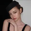 Sombrero de azafata estilo Hepburn francés, boina lisa, bombín de lana para presentaciones en recepción, sombrero elegante vintage para salidas