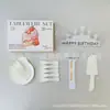 Set de vajilla desechable para pastel, incluye seis piezas, para fiestas de cumpleaños; fabricante de cuchillos, tenedores y platos para pastel; set de caja de regalo