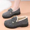 Zapatos tipo gorro de invierno para mujer, Zapatos de terciopelo engrosado para ancianos, Suelas resbaladizas y suaves, Zapatos de madre del viejo Pekín, Botas cálidas de algodón para personas de mediana edad y ancianos