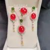 Venta al por mayor de fábrica juego de colgante de lujo con borla incrustada de calcedonia roja en oro rosa pendientes de moda de ágata juego de tres piezas