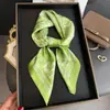 Bufanda de Seda Estampada Estilo Étnico Retro de Seda Simulada, Chal de Alta Gama, Pañuelo para el Cuello de Protección Solar, Pañuelo Cuadrado Pequeño, Pañuelo para la Cabeza, Bufanda