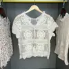 Verão 2026 Novo Gola V Solto Crochê Vazado Estilo Coreano Gola V Manga Curta Tricô Top Feminino Roupa de Verão Fina