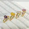 Modelo Nuevo Más Vendido Transfronterizo, Venta al por Mayor Directa del Fabricante, Anillo de Zirconia Oval Súper Brillante Chapado en Oro Real para Mujer, Lujo Ligero con un Toque de Alta Gama, Yanxiang