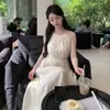 Vestido de Estilo Festivo con Cintura Abierta 2024 Nuevo Diseño Ajustado a la Cintura Adelgazante Sin Mangas Cuello Vestido de Longitud Media para Mujer Verano