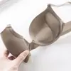 Sujetador invisible ajustable transfronterizo para comercio exterior, sexy, realza el busto, soporte superior, anti-caída, lencería ligera para mujer, venta al por mayor