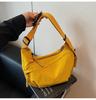 Bolsa Transversal Transfronteiriça para Mulheres 2025 Nova Moda Versátil Popular Bolsa de Ombro Grande Capacidade Transversal para o Dia a Dia Bolsa Dumpling