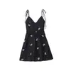Vestido camisola floral bordado de estilo dulce y puro para mujer, vestido corto de verano de nicho ajustado a la cintura para mujeres petite