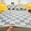 Funda de Colchón Espesa de Terciopelo de Leche Dormitorio de Estudiante Individual Cojín Suave Adicional Alfombrilla Especial para Dormir Protector de Cama