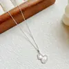 Colar com Pingente de Cabaça Cravejado com Diamantes Popular, Design de Nicho, Acessório Versátil, Sensação de Alto Padrão, Estilo de Luxo Simples e Leve, Corrente de Pescoço da Moda